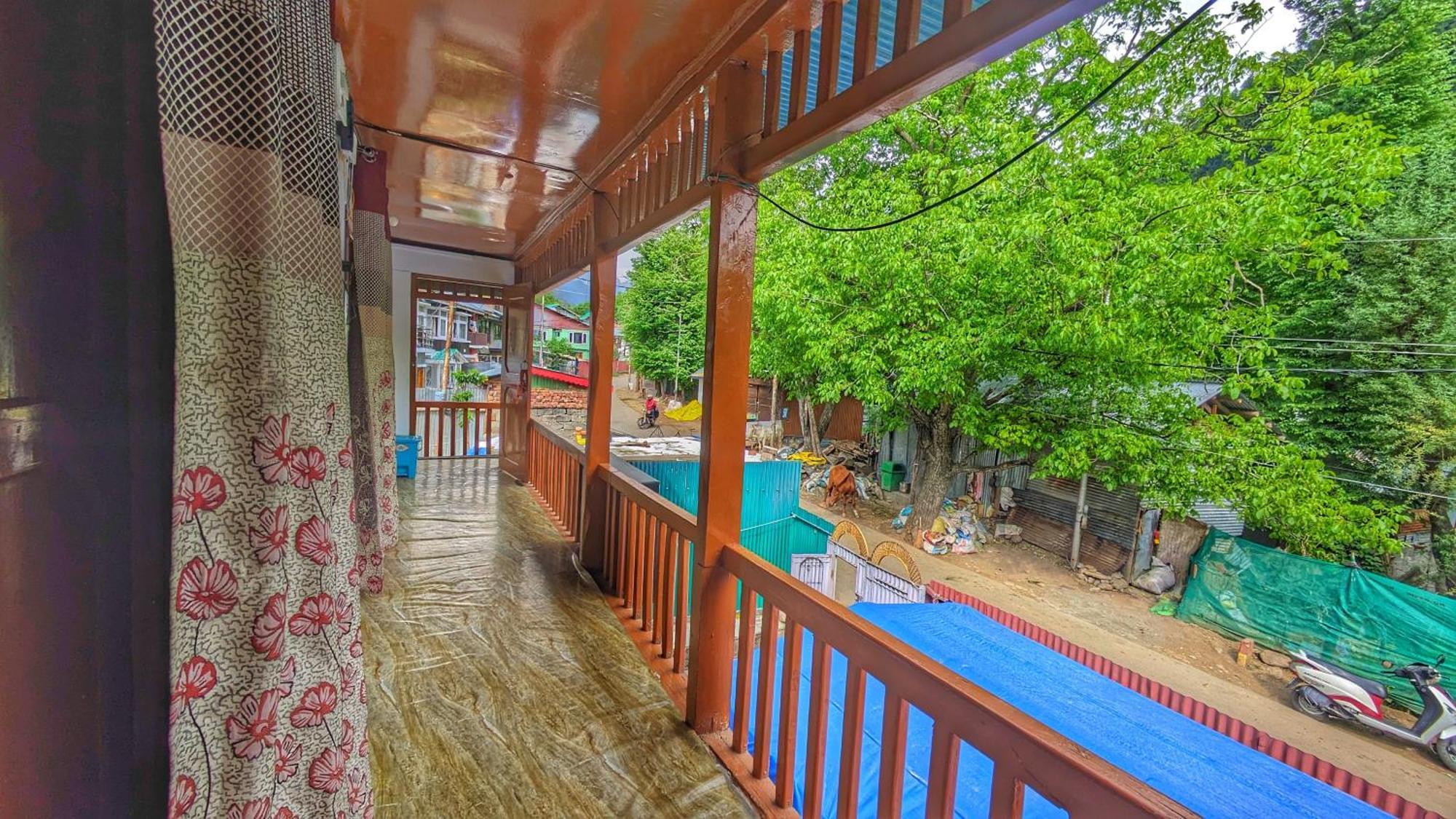 Mir Guest House Пагалґем Екстер'єр фото